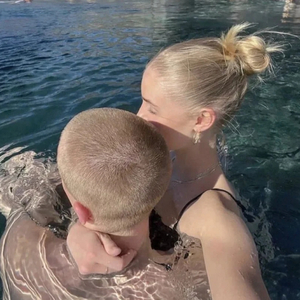 免费一级黄片儿
